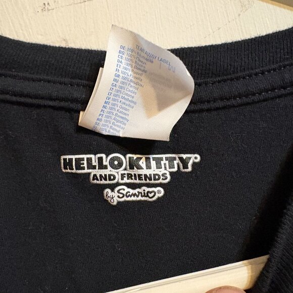 HELLO KITTY CHRISTMAS Size med. t-shirt Tee Top Holiday - Picture 3 of 4